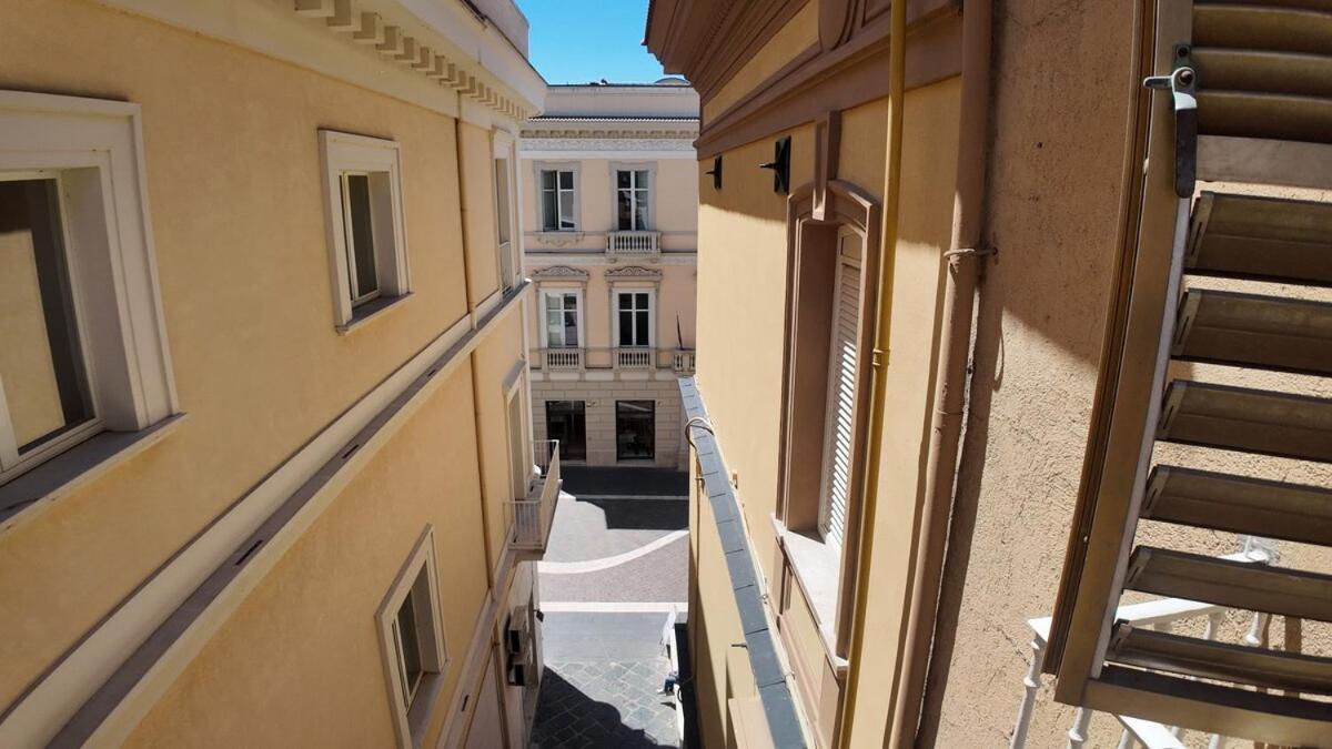 Casa Manu Nuovo Appartamento In Centro Storico بينيفنتو المظهر الخارجي الصورة